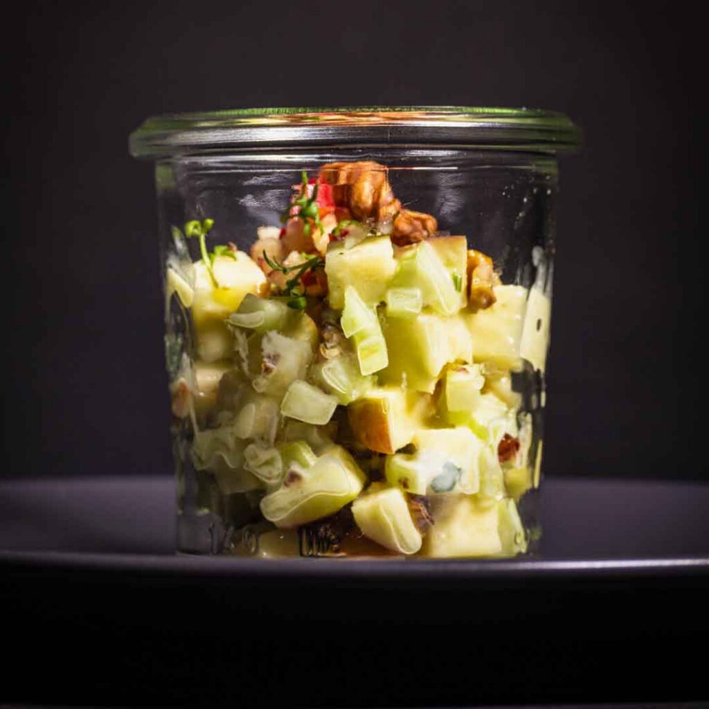 Im Weckglas: Sellerie, Apfel, Walnuss und Seidentofu