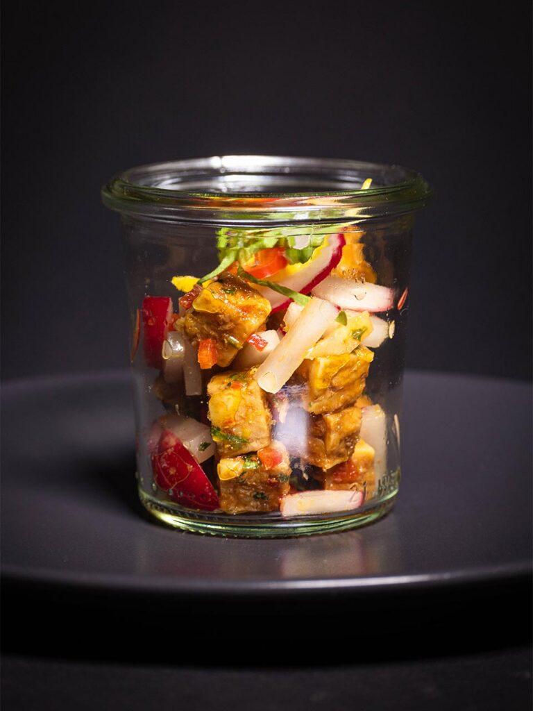 Tempeh, Schwarzwaldmiso, Radieschen, Ingwer